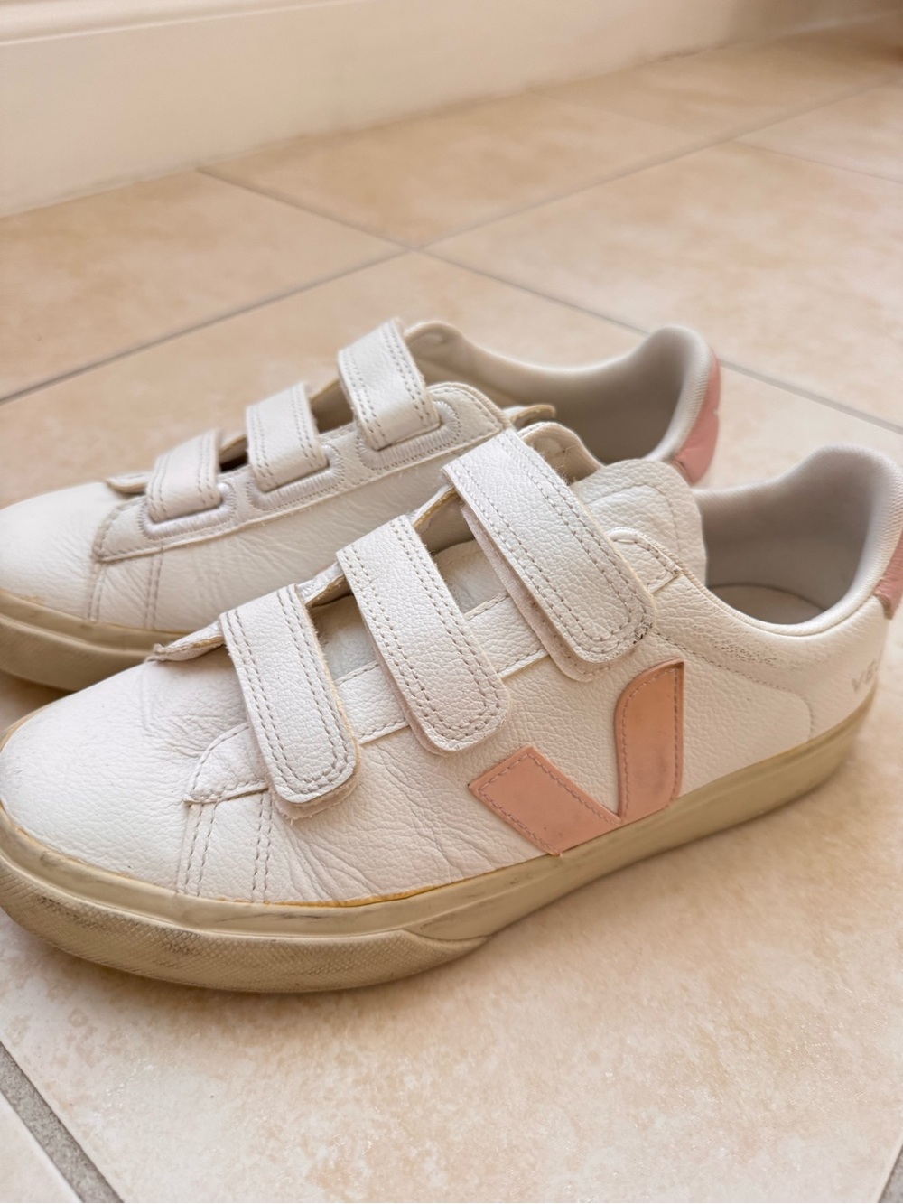 Veja White Leather Sneakers with Pale Pink V Detail